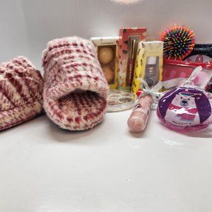Gift Set  Pink Slipper Spa set  12 Piece fits Sizes 8-10